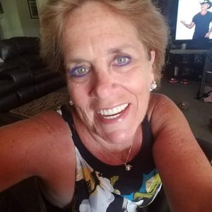 Meet your Posher, Stacy